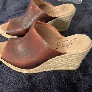 Giamo espadrille wedge sandals - new, never worn